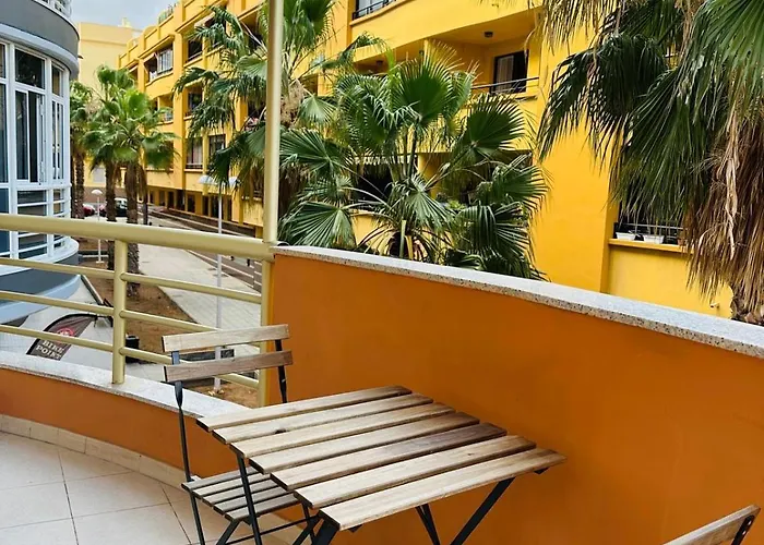 Cozy Apartment Few Steps Of The Beach Medano